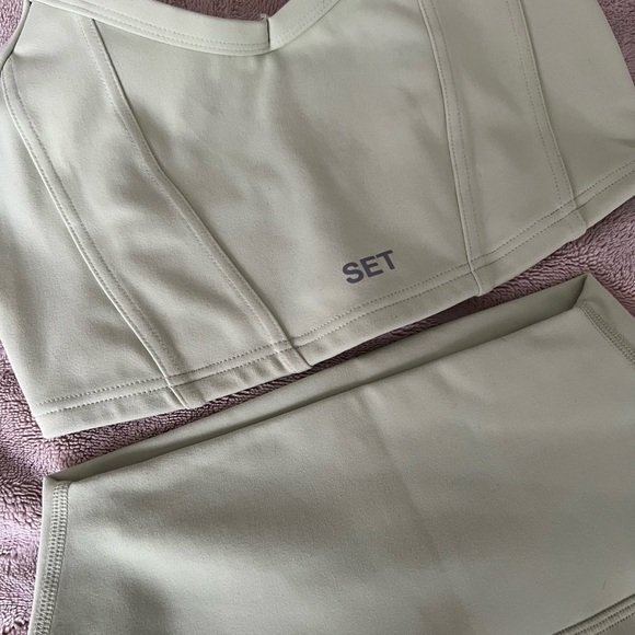 Set Active luxform set Aimee Song Collab - Picture 5 of 5